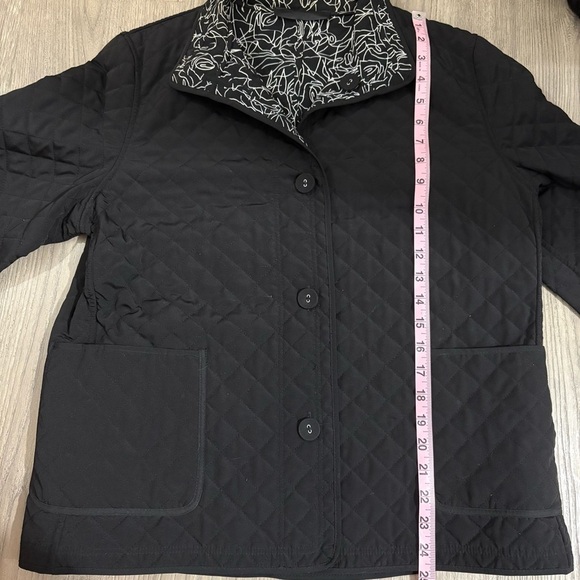 Quilted Reversible Black White Floral Spring Fall Jacket Size Women’s M Buttons - Picture 9 of 9